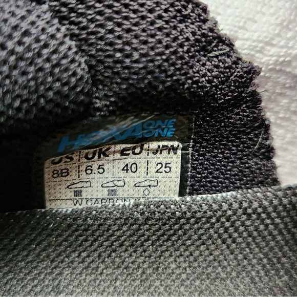 JUST PURCHASED OFF OF POSH MARK, sadly they are too big.
*original seller pics - Picture 8 of 9